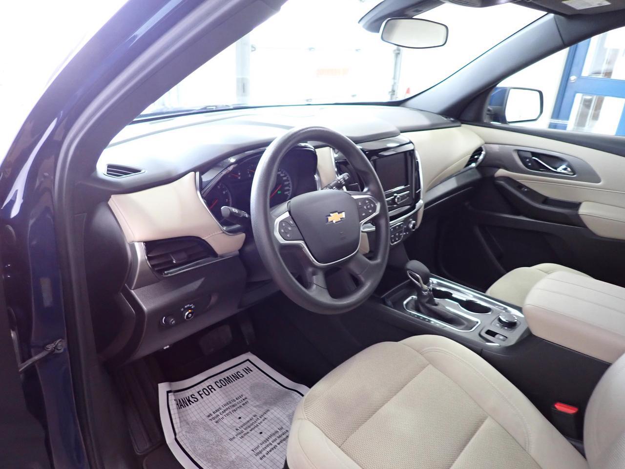 2023 Chevrolet Traverse LS AWD 4DR 8 PASS Listowel ON