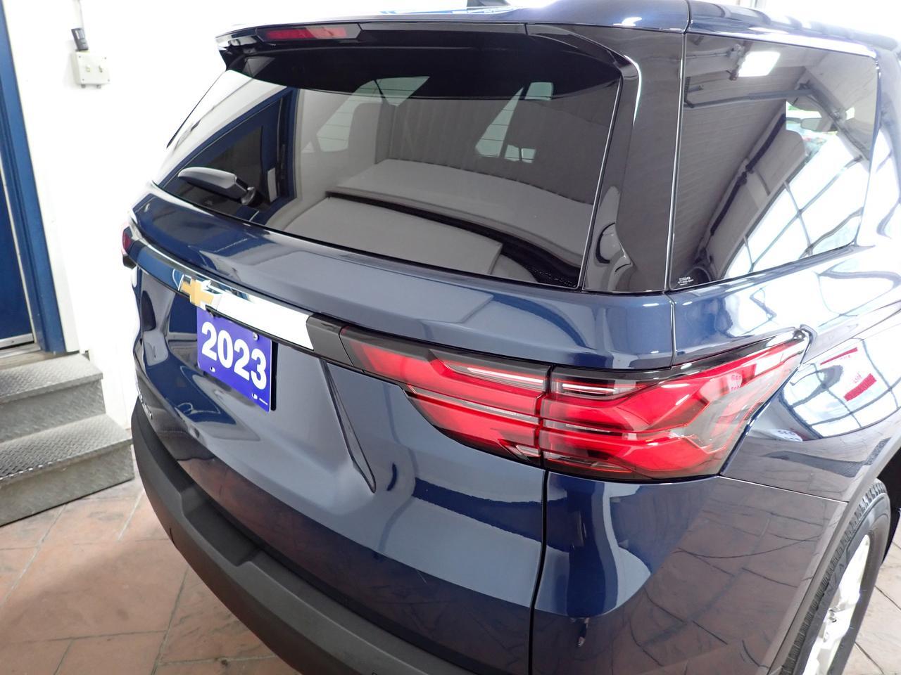 2023 Chevrolet Traverse LS AWD 4DR 8 PASS Listowel ON