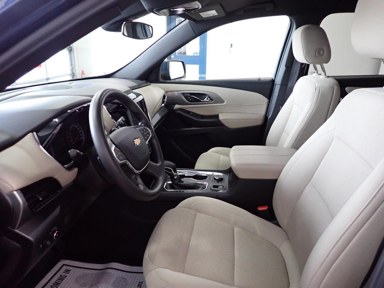 2023 Chevrolet Traverse LS AWD 4DR 8 PASS Listowel ON