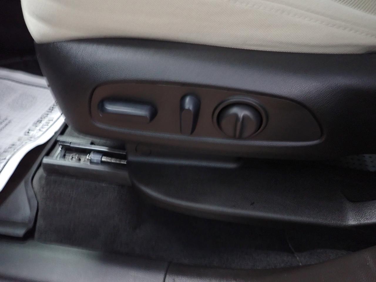 2023 Chevrolet Traverse LS AWD 4DR Listowel ON