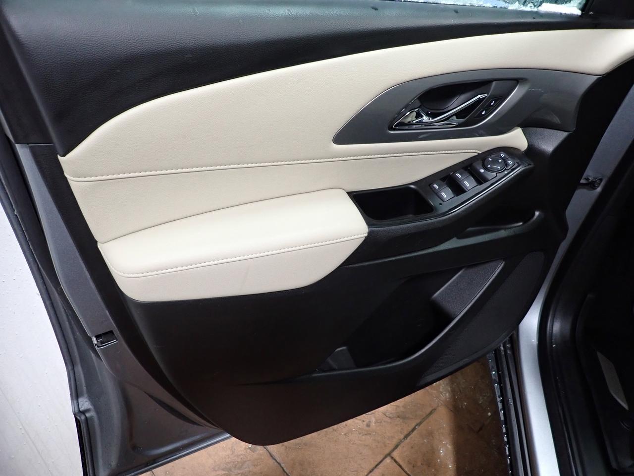 2023 Chevrolet Traverse LS AWD 4DR Listowel ON