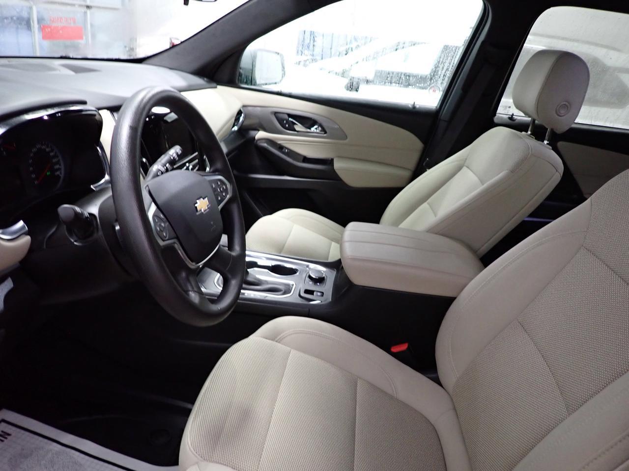 2023 Chevrolet Traverse LS AWD 4DR Listowel ON