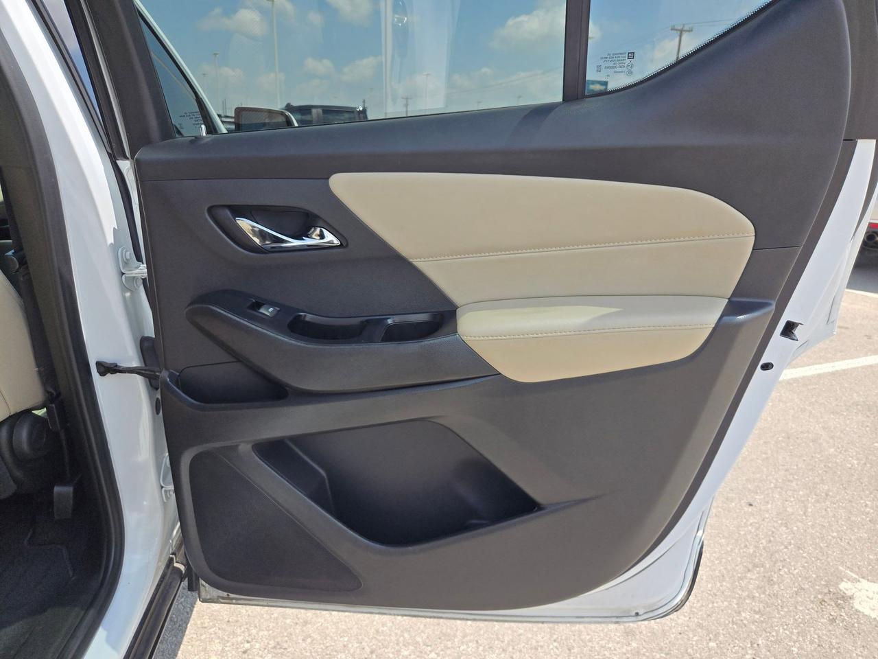 2023 Chevrolet Traverse LS Castroville TX