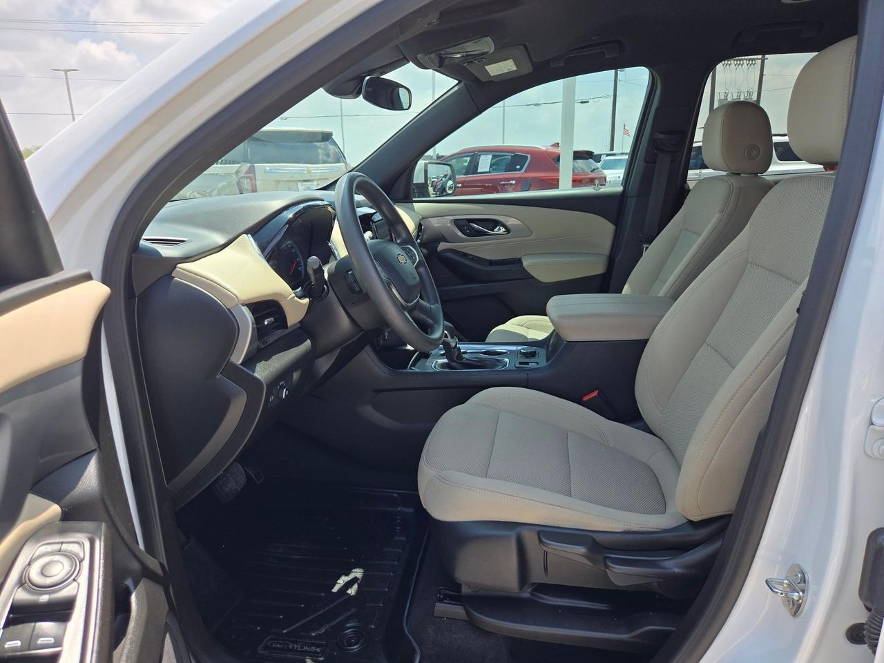 2023 Chevrolet Traverse LS Castroville TX