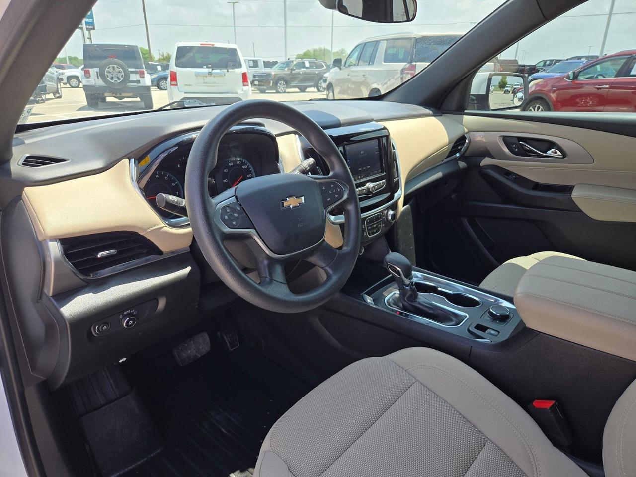 2023 Chevrolet Traverse LS Castroville TX