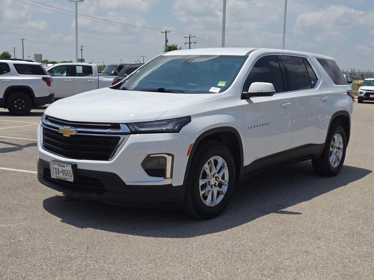 2023 Chevrolet Traverse LS Castroville TX