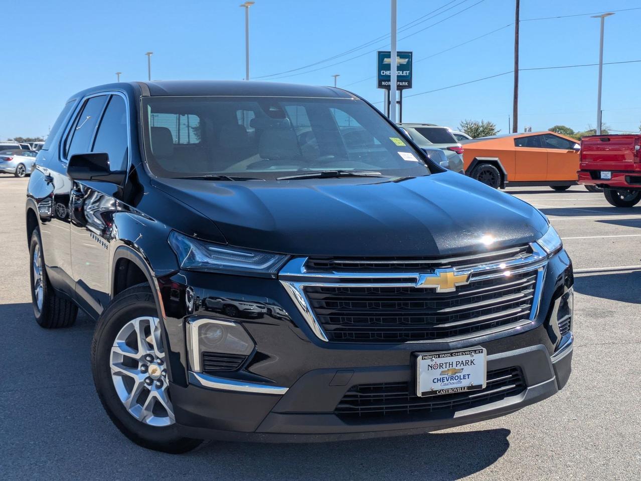 2023 Chevrolet Traverse LS