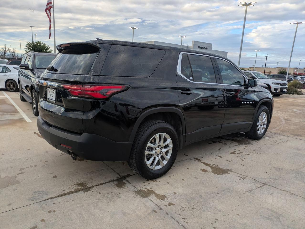 2023 Chevrolet Traverse LS