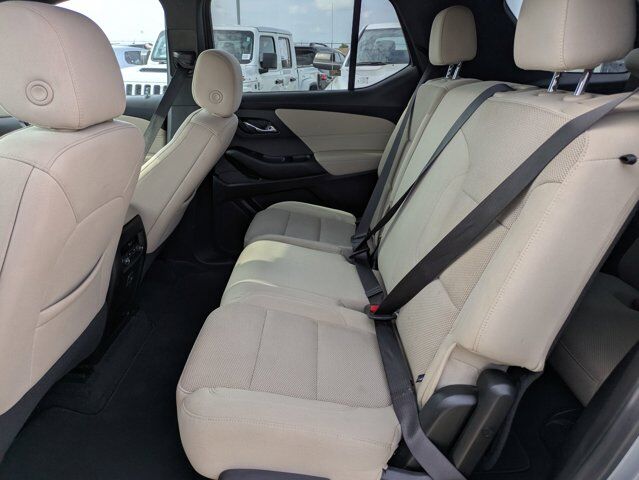 2023 Chevrolet Traverse LS Castroville TX
