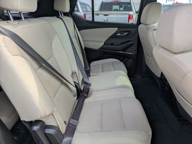 2023 Chevrolet Traverse LS Castroville TX