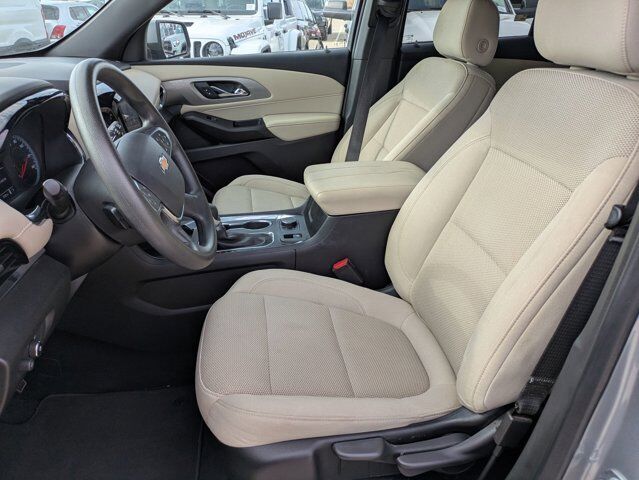 2023 Chevrolet Traverse LS Castroville TX