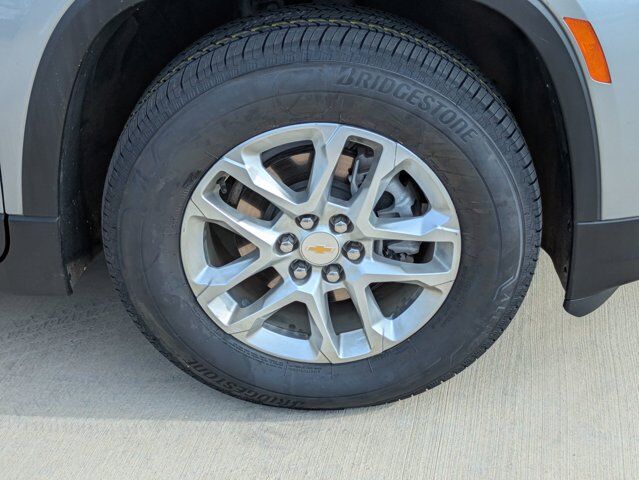 2023 Chevrolet Traverse LS Castroville TX