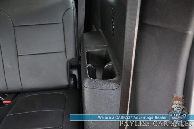 2023 Chevrolet Traverse LT / AWD / Auto Start / Power & Heated Leather Seats / Heated Steering Wheel / Lane Departure & Blind Spot / Rear Captain Chairs / 3rd Row / Apple CarPlay & Android Auto / Back Up Camera / 1-Owner Anchorage AK