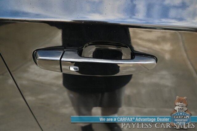2023 Chevrolet Traverse LT / AWD / Auto Start / Power & Heated Leather Seats / Heated Steering Wheel / Lane Departure & Blind Spot / Rear Captain Chairs / 3rd Row / Apple CarPlay & Android Auto / Back Up Camera / 1-Owner Anchorage AK