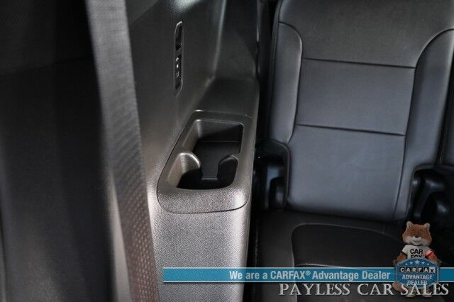 2023 Chevrolet Traverse LT / AWD / Auto Start / Power & Heated Leather Seats / Heated Steering Wheel / Lane Departure & Blind Spot / Rear Captain Chairs / 3rd Row / Apple CarPlay & Android Auto / Back Up Camera / 1-Owner Anchorage AK