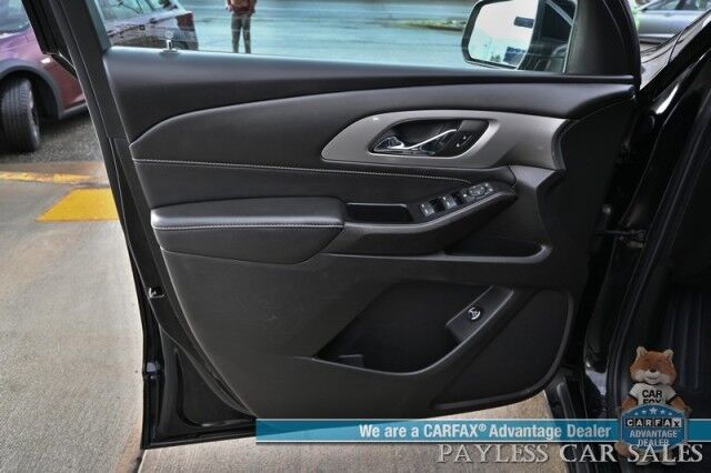 2023 Chevrolet Traverse LT / AWD / Auto Start / Power & Heated Leather Seats / Heated Steering Wheel / Lane Departure & Blind Spot / Rear Captain Chairs / 3rd Row / Apple CarPlay & Android Auto / Back Up Camera / 1-Owner Anchorage AK