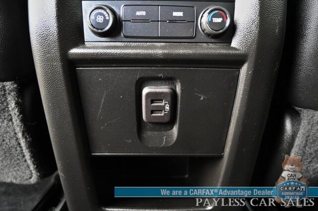 2023 Chevrolet Traverse LT / AWD / Auto Start / Power & Heated Leather Seats / Heated Steering Wheel / Lane Departure & Blind Spot / Rear Captain Chairs / 3rd Row / Apple CarPlay & Android Auto / Back Up Camera / 1-Owner Anchorage AK