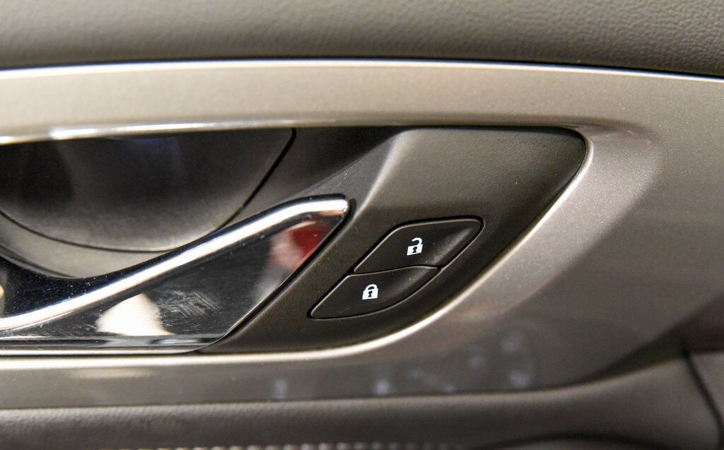 2023 Chevrolet Traverse LT Akron