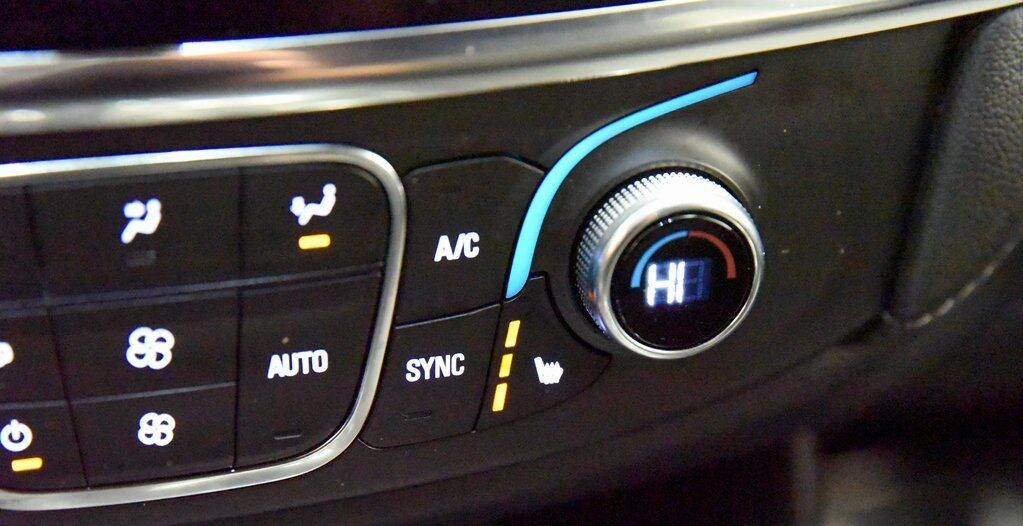 2023 Chevrolet Traverse LT Akron