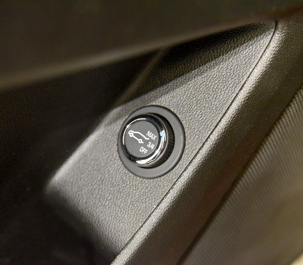 2023 Chevrolet Traverse LT Akron