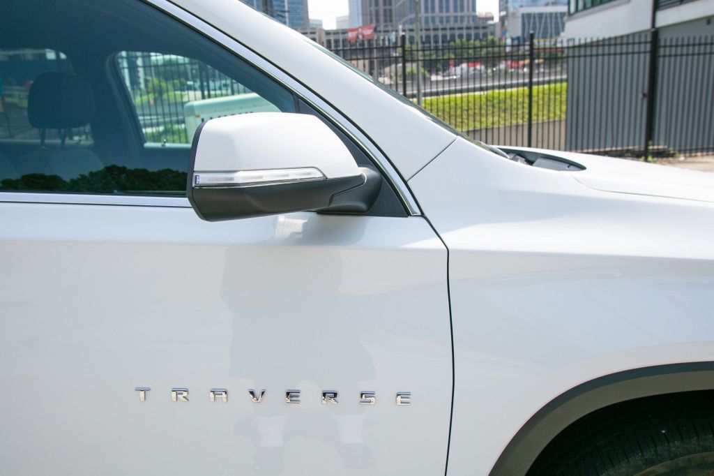 2023 Chevrolet Traverse LT