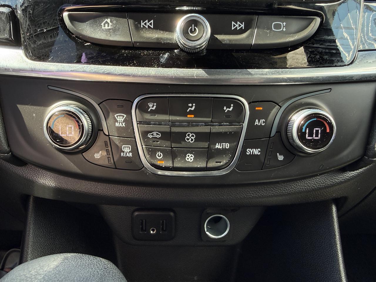 2023 Chevrolet Traverse LT Cloth AWD | Low KMs | V6 | Premium Cloth | Heated Seats | 8IN Touchscreen | Chevrolet Infotainmen Redwater AB