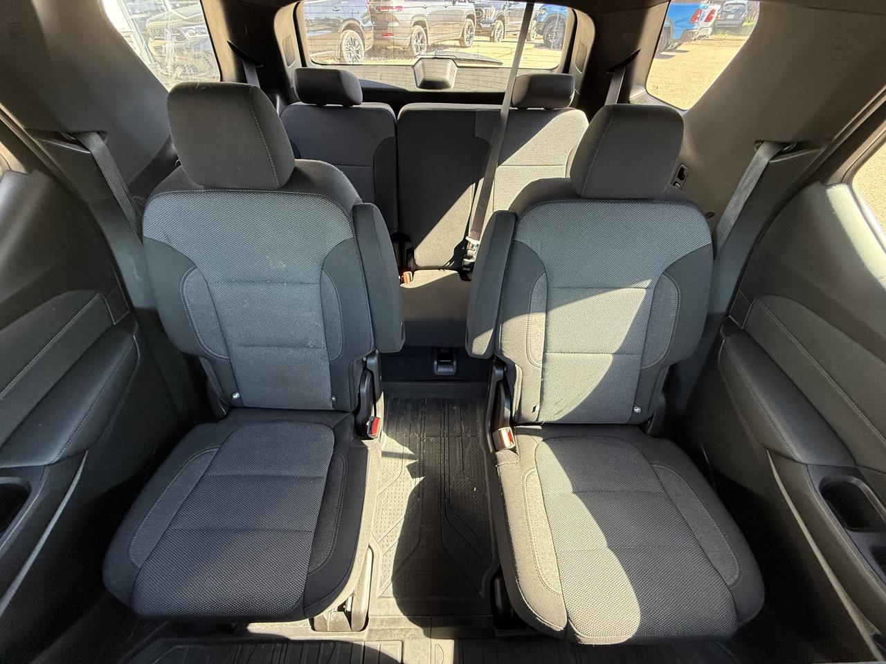 2023 Chevrolet Traverse LT Cloth AWD | Low KMs | V6 | Premium Cloth | Heated Seats | 8IN Touchscreen | Chevrolet Infotainmen Redwater AB