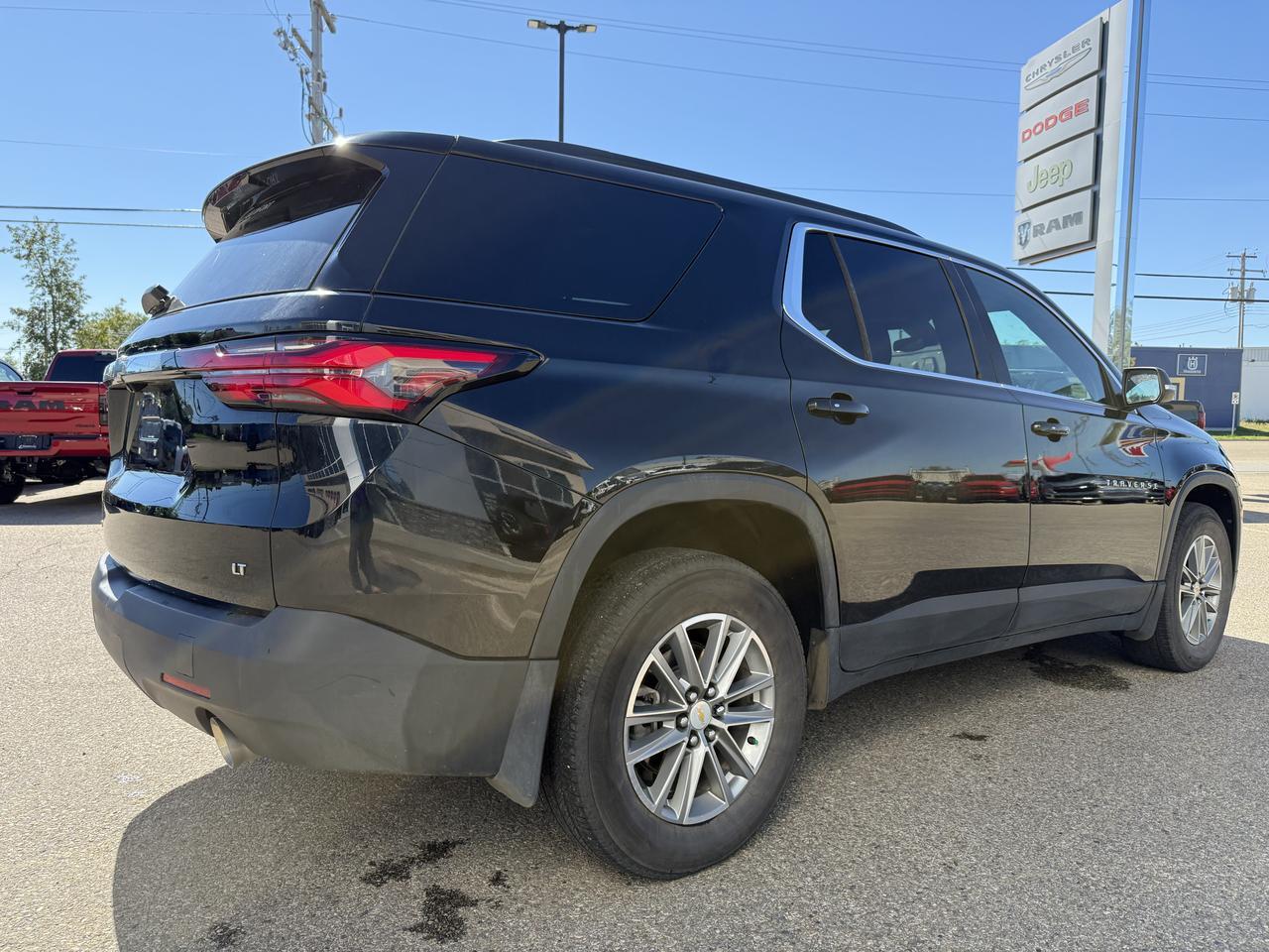 2023 Chevrolet Traverse LT Cloth AWD | Low KMs | V6 | Premium Cloth | Heated Seats | 8IN Touchscreen | Chevrolet Infotainmen Redwater AB