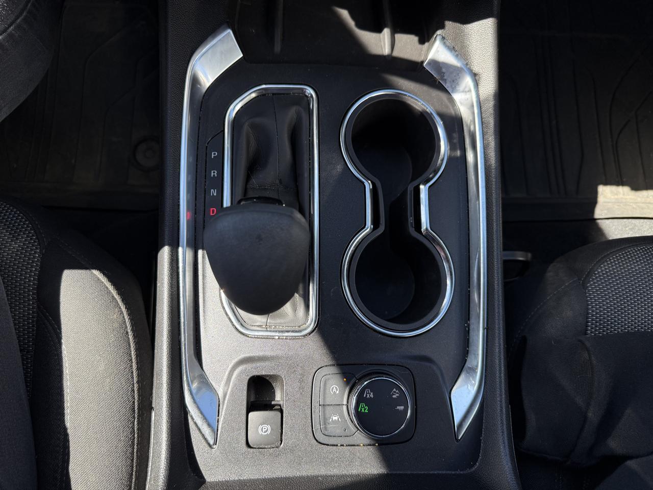 2023 Chevrolet Traverse LT Cloth AWD | Low KMs | V6 | Premium Cloth | Heated Seats | 8IN Touchscreen | Chevrolet Infotainmen Redwater AB