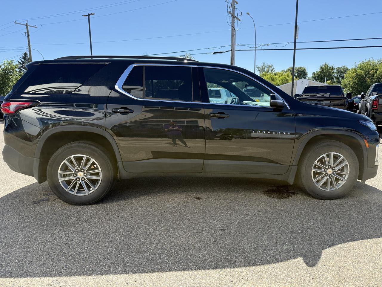 2023 Chevrolet Traverse LT Cloth AWD | Low KMs | V6 | Premium Cloth | Heated Seats | 8IN Touchscreen | Chevrolet Infotainmen Redwater AB