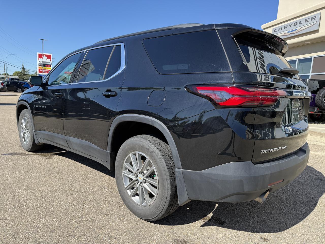 2023 Chevrolet Traverse LT Cloth AWD | Low KMs | V6 | Premium Cloth | Heated Seats | 8IN Touchscreen | Chevrolet Infotainmen Redwater AB