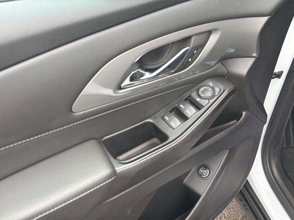 2023 Chevrolet Traverse LT Cloth Cooperstown NY