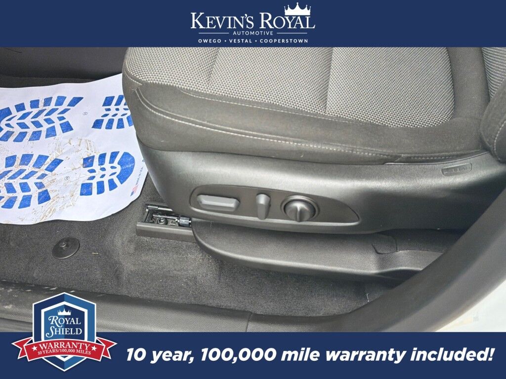 2023 Chevrolet Traverse LT Cloth Cooperstown NY