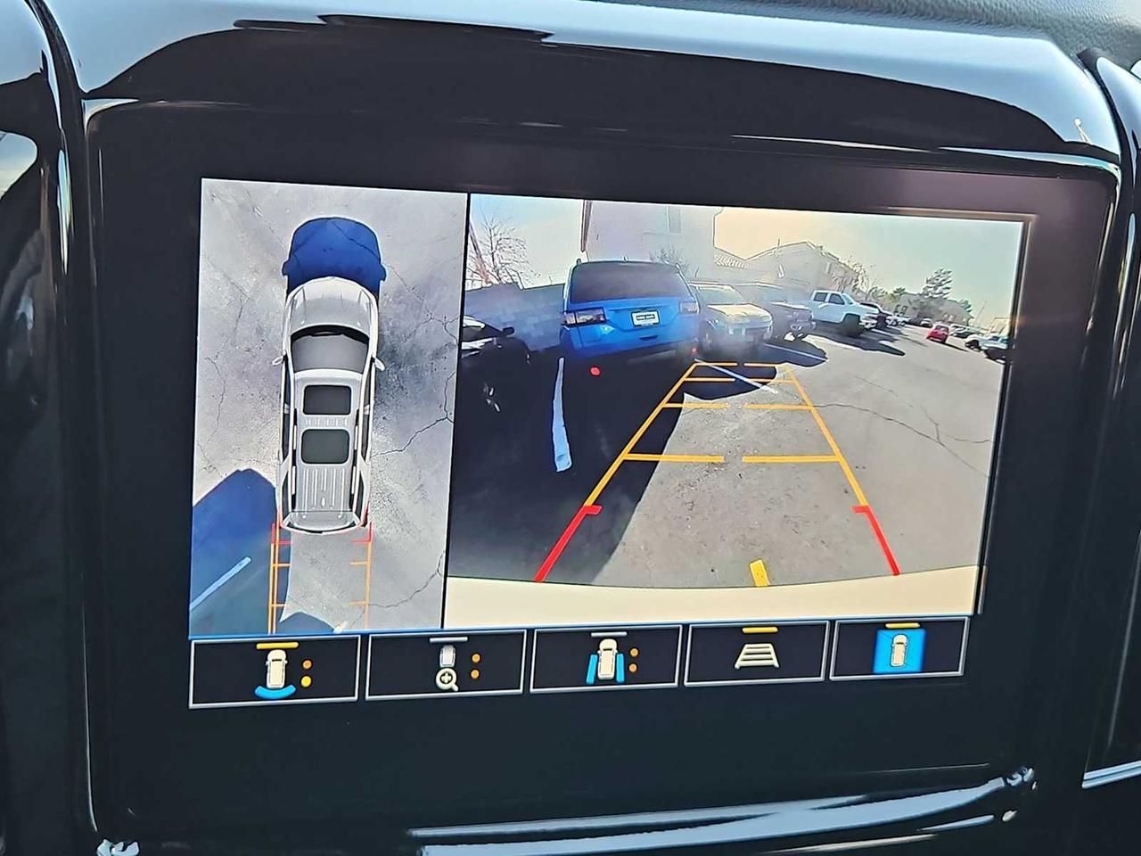 2023 Chevrolet Traverse LT Cloth Irving TX