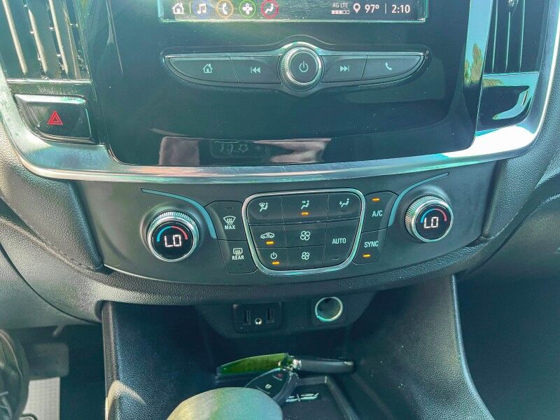2023 Chevrolet Traverse LT Cloth Wilmington NC