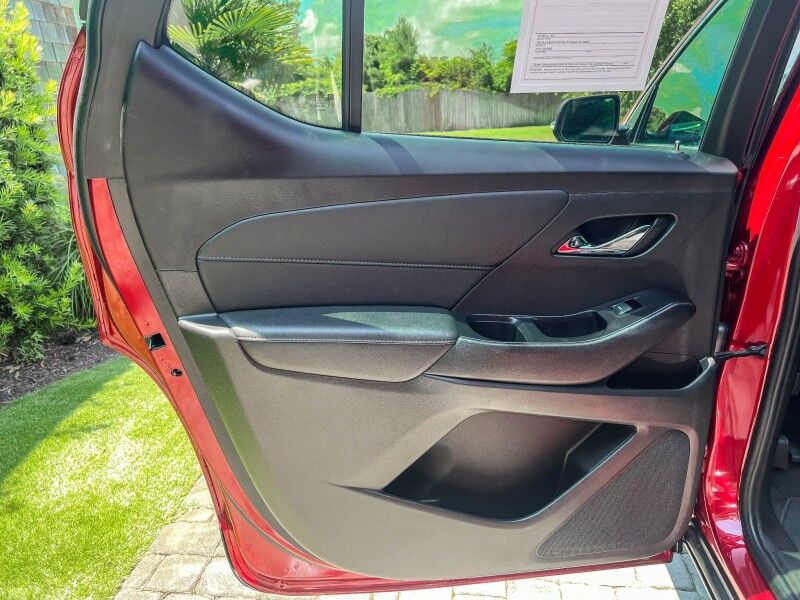 2023 Chevrolet Traverse LT Cloth Wilmington NC