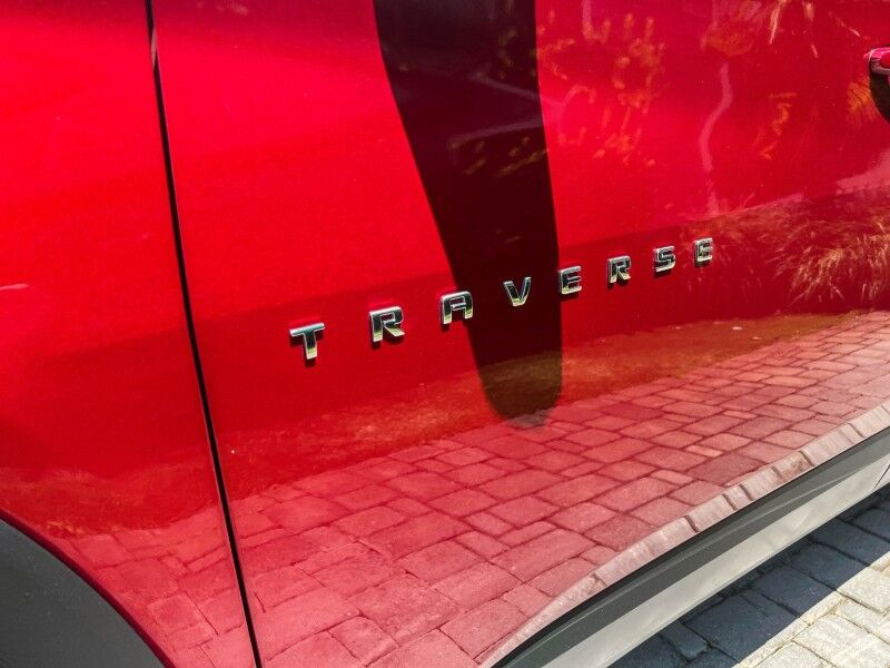 2023 Chevrolet Traverse LT Cloth Wilmington NC