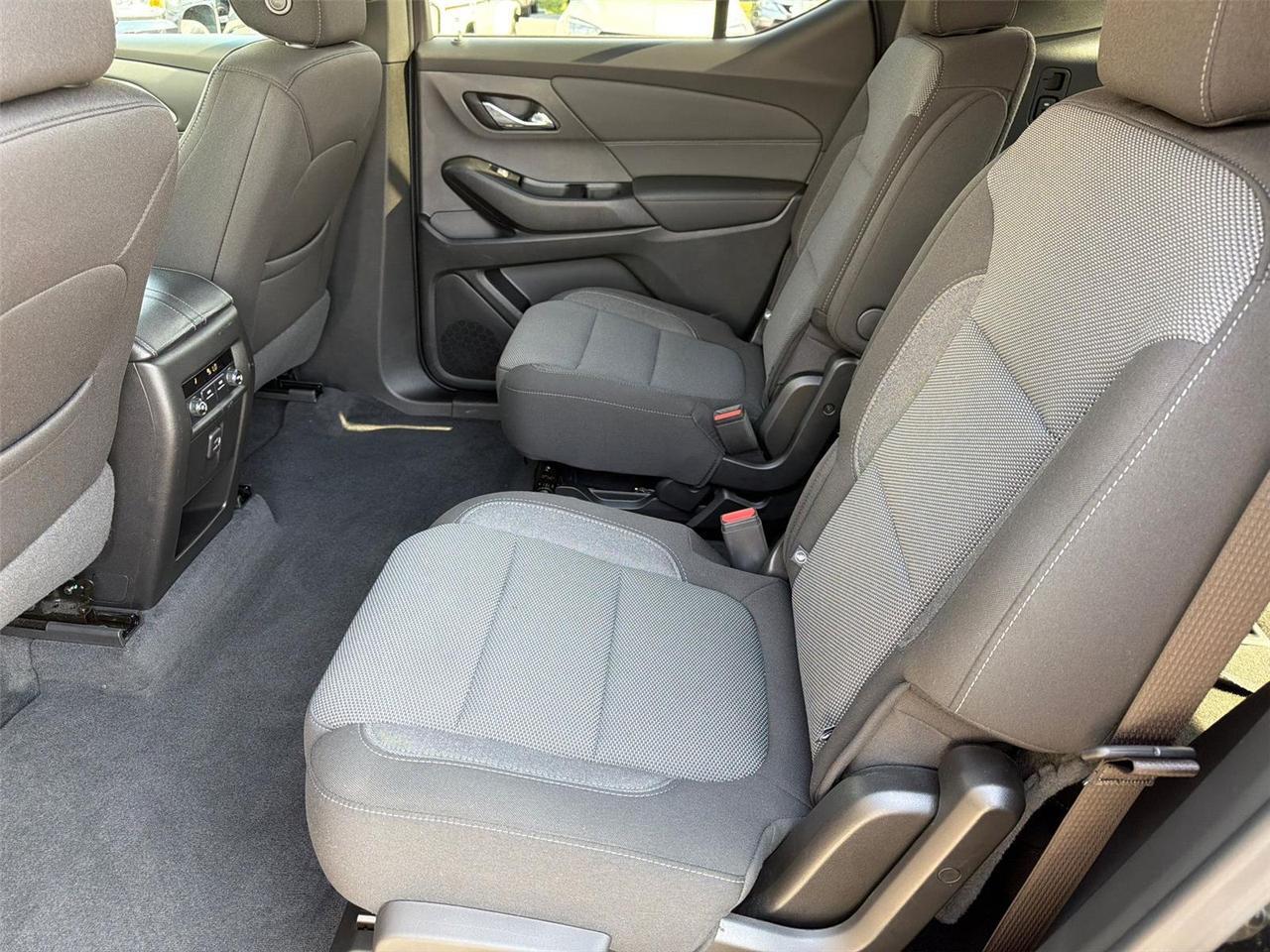 2023 Chevrolet Traverse LT Cloth Hagerstown MD
