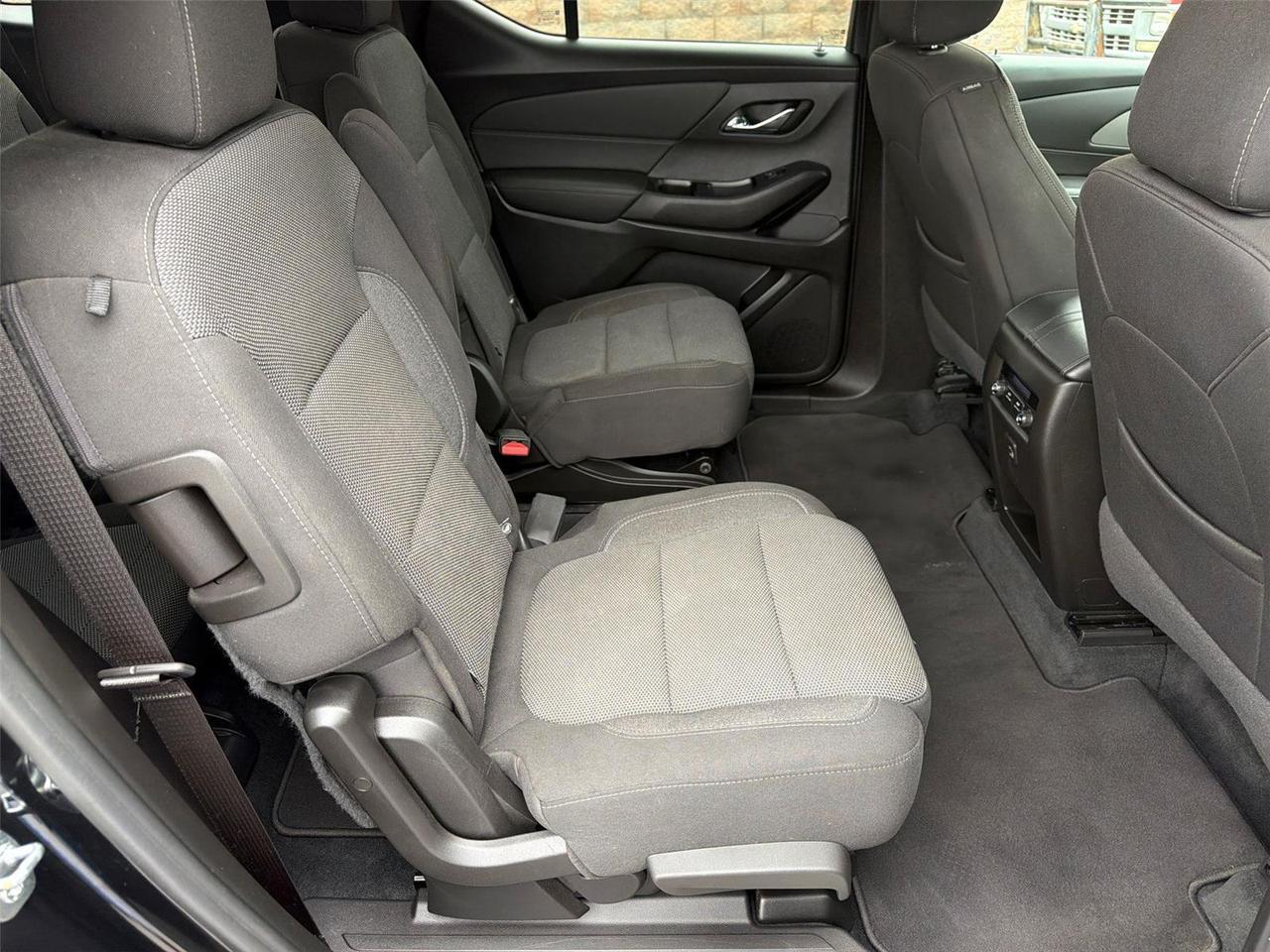 2023 Chevrolet Traverse LT Cloth Hagerstown MD