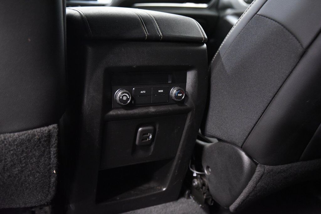 2023 Chevrolet Traverse LT Leather Akron