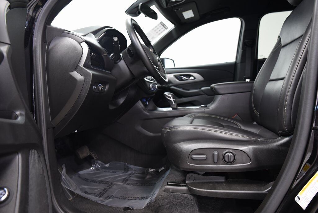 2023 Chevrolet Traverse LT Leather Akron