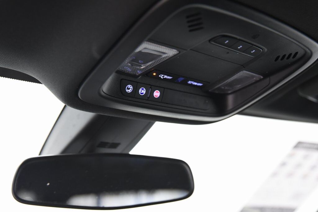 2023 Chevrolet Traverse LT Leather Akron