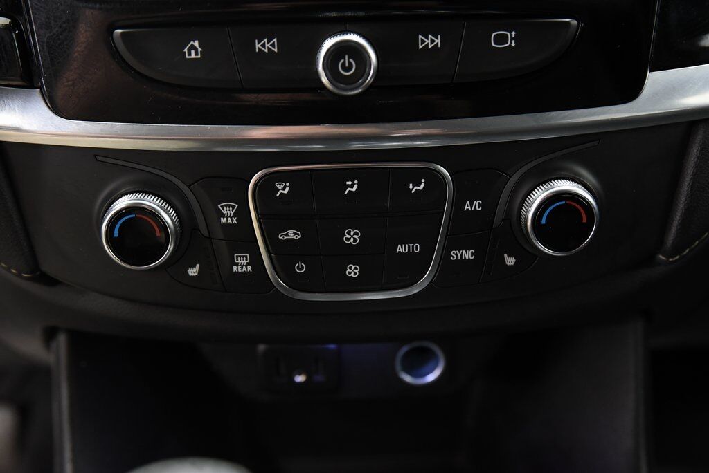 2023 Chevrolet Traverse LT Leather Akron