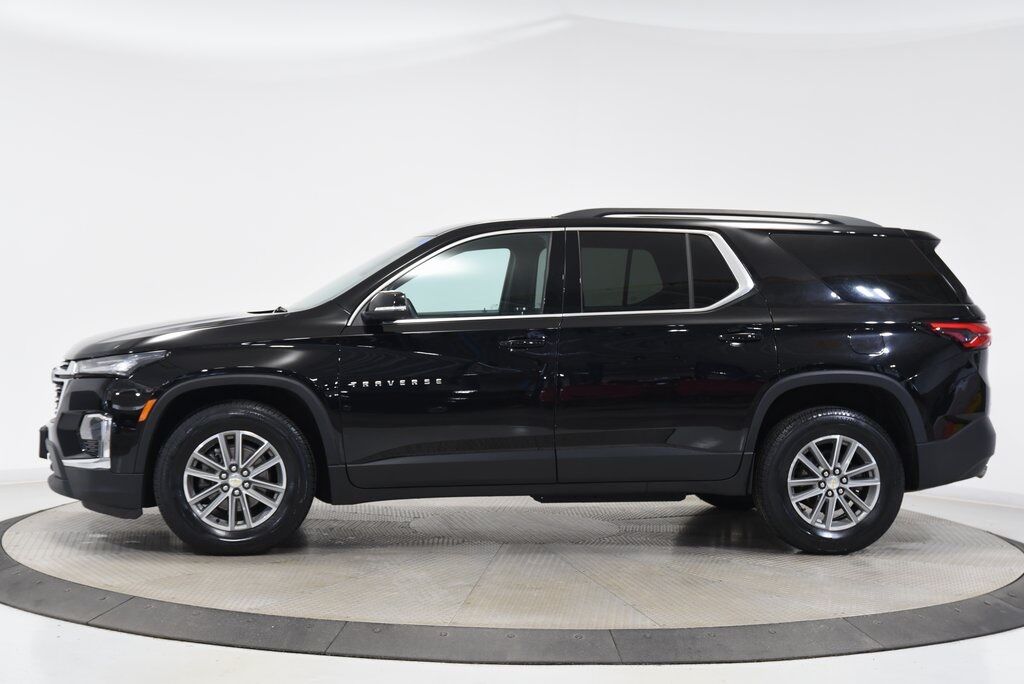 2023 Chevrolet Traverse LT Leather Akron