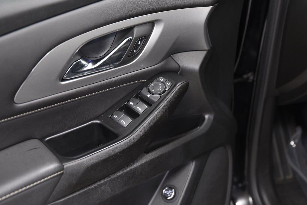 2023 Chevrolet Traverse LT Leather Akron