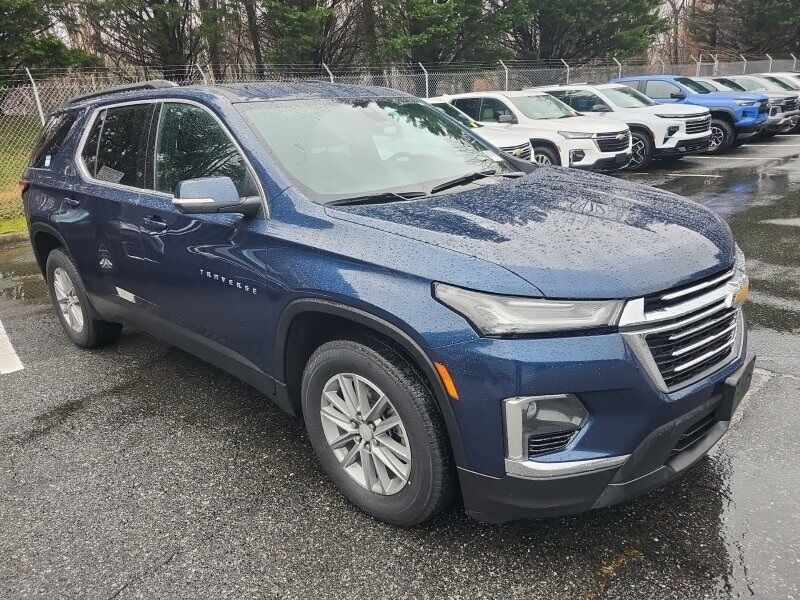 2023 Chevrolet Traverse LT Leather Akron