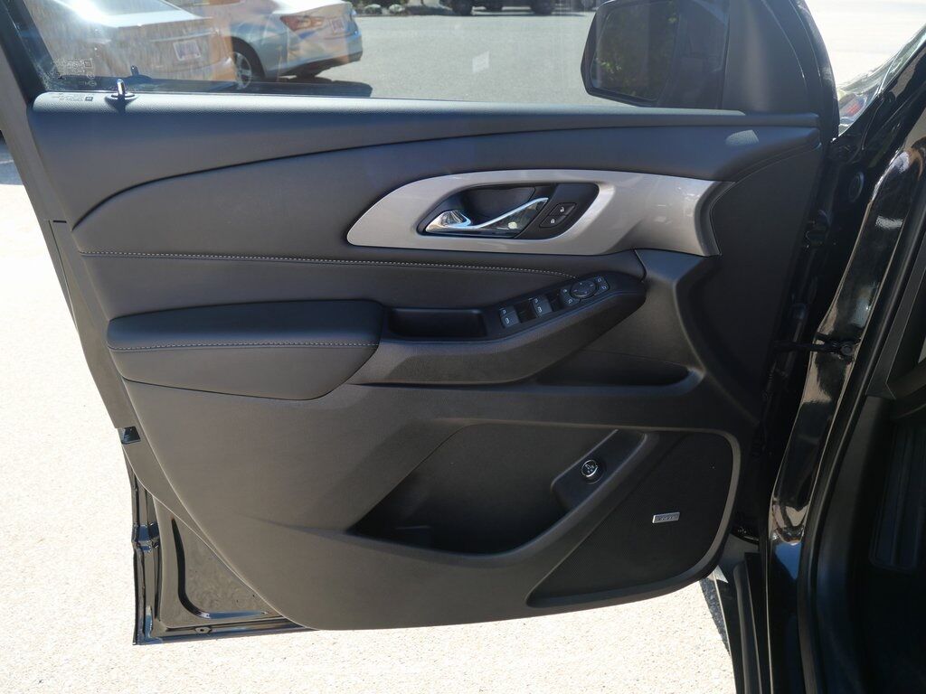2023 Chevrolet Traverse photo 12