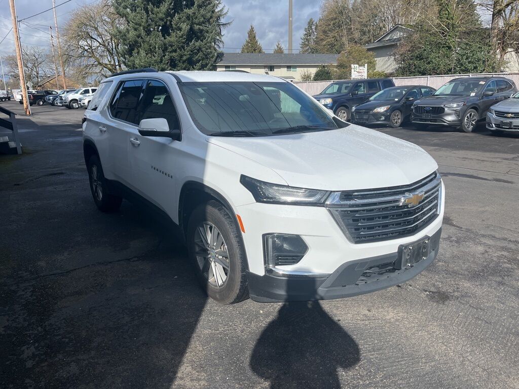 2023 Chevrolet Traverse LT Leather