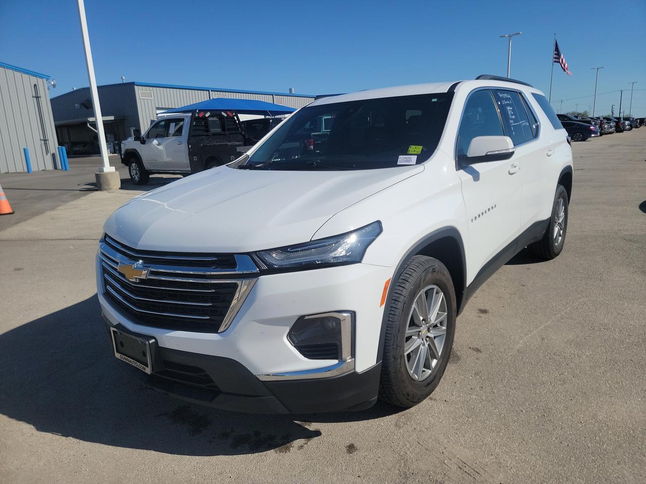 2023 Chevrolet Traverse LT Leather