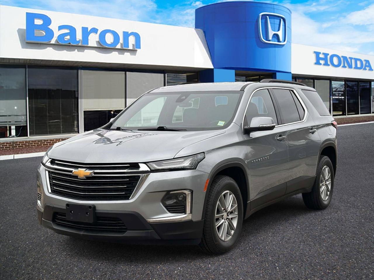 2023 Chevrolet Traverse LT Leather